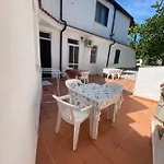 Apartament Tosk House *
