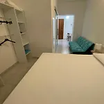Apartament Tosk House *