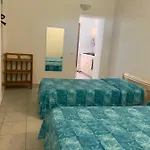 Apartament Tosk House *