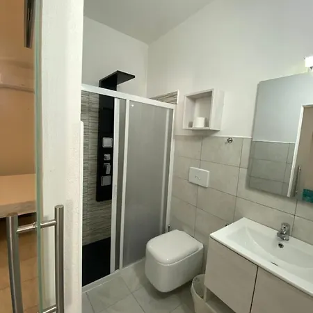 Tosk House דירה פסקיצ'י