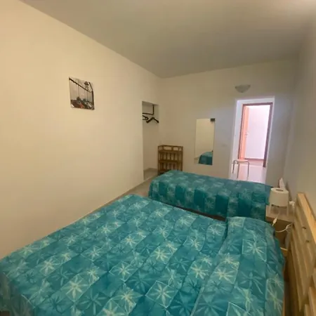 Tosk House פסקיצ'י