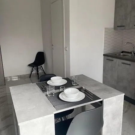 Tosk House Apartment *
